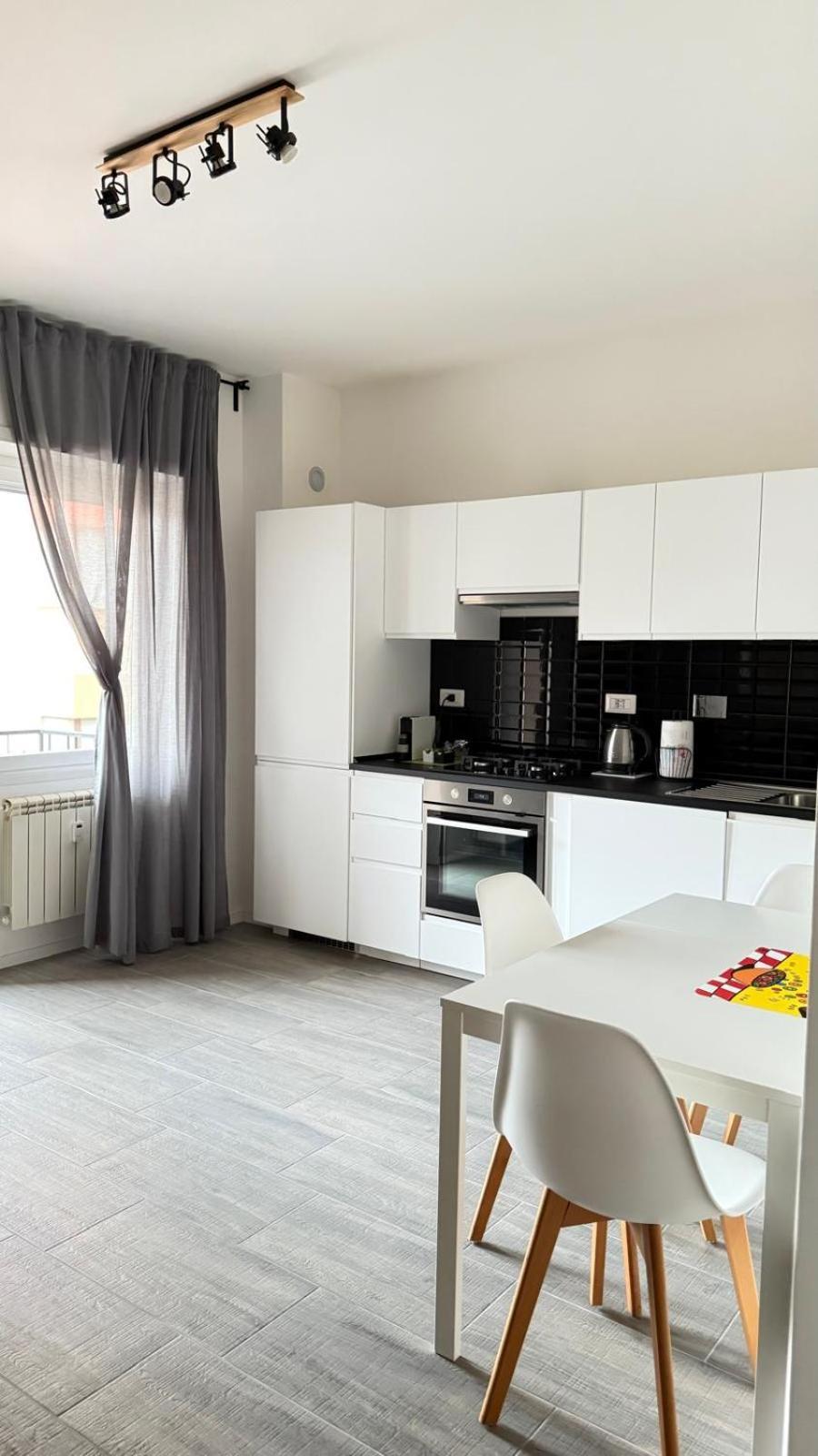Tiburtina Flam Guest House Рим Екстер'єр фото