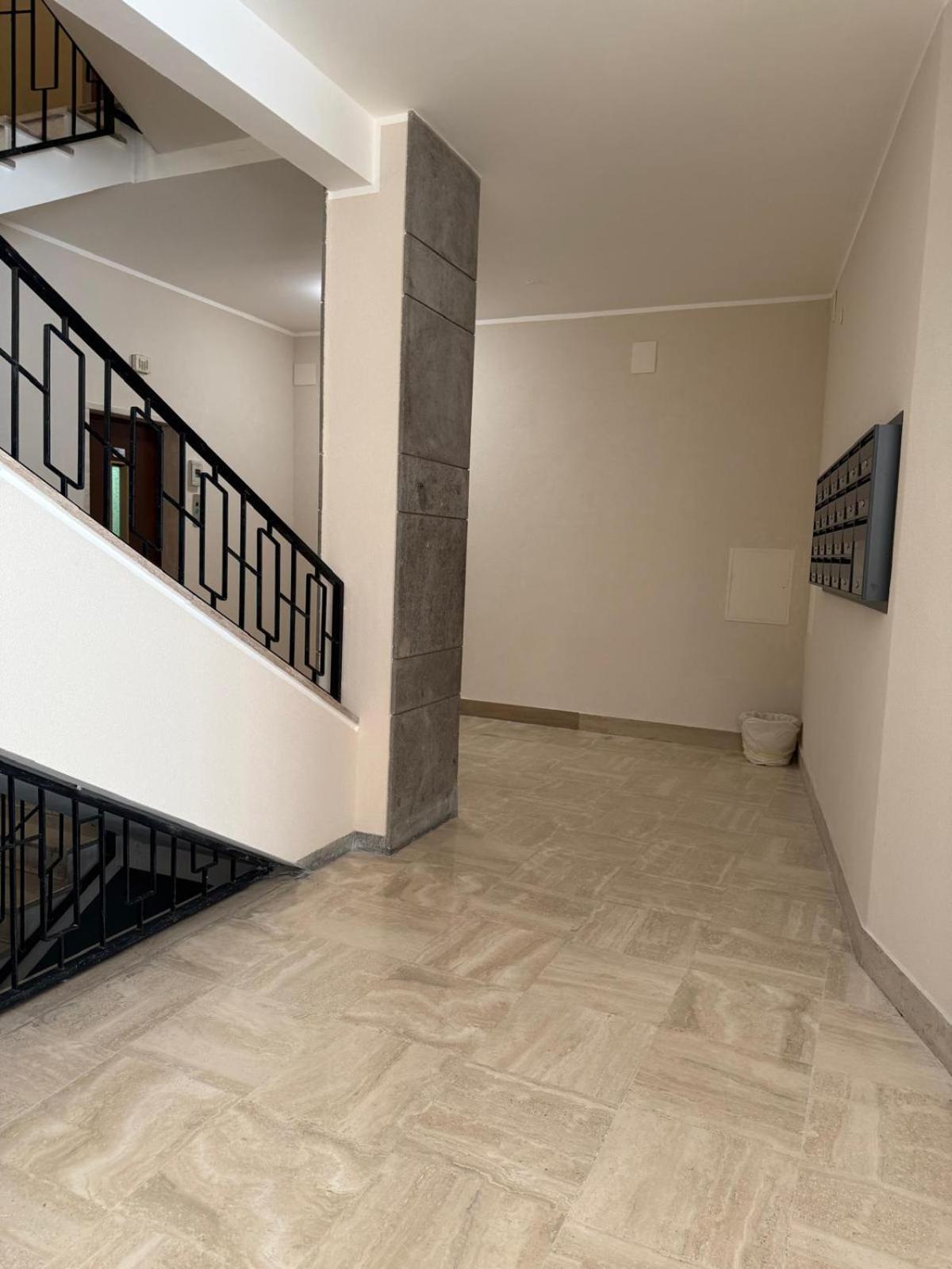 Tiburtina Flam Guest House Рим Екстер'єр фото