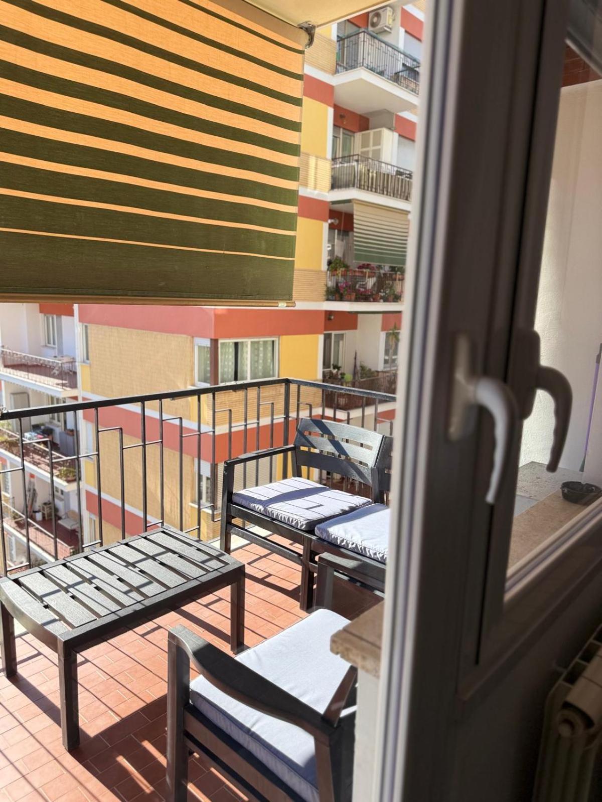 Tiburtina Flam Guest House Рим Екстер'єр фото